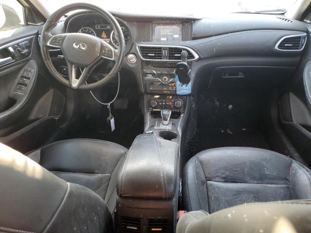 SJKCH5CP3HA024839 - 2017 INFINITI QX30 BASE 白色 照片 8