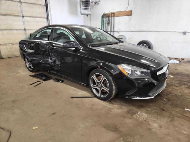 WDDSJ4EB1KN714299 - 2019 MERCEDES-BENZ CLA 250 黑色 照片 4