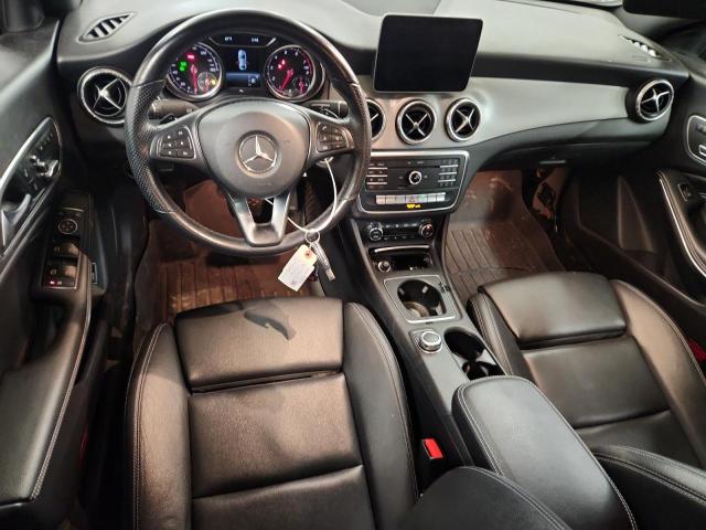 WDDSJ4EB1KN714299 - 2019 MERCEDES-BENZ CLA 250 黑色 照片 8
