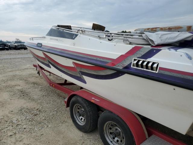 AV122535B999 - 1999 ADVA BOAT WHITE photo 9