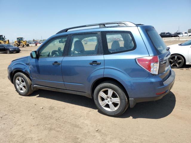 JF2SH6BC8AH914738 - 2010 SUBARU FORESTER XS Blau Foto 2