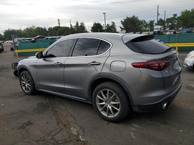 ZASFAKBNXJ7B59667 - 2018 ALFA ROMEO STELVIO TI GRAY photo 2
