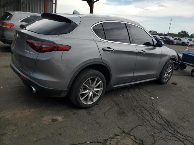 ZASFAKBNXJ7B59667 - 2018 ALFA ROMEO STELVIO TI GRAY photo 3