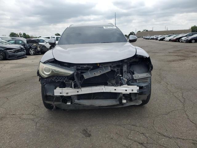 ZASFAKBNXJ7B59667 - 2018 ALFA ROMEO STELVIO TI GRAY photo 5