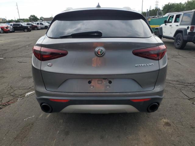 ZASFAKBNXJ7B59667 - 2018 ALFA ROMEO STELVIO TI GRAY photo 6