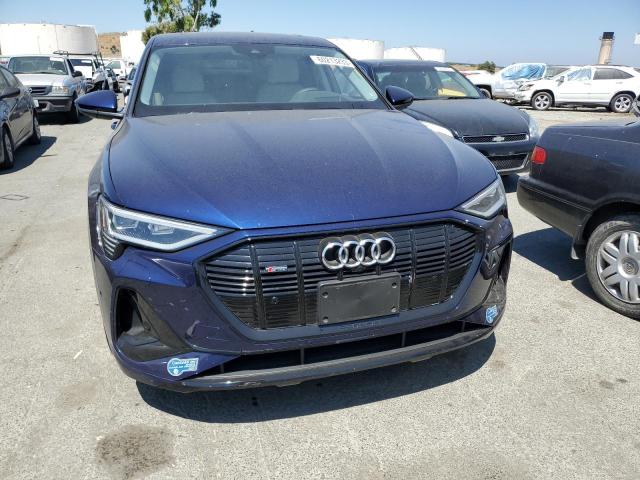 WA13AAGE9MB032998 - 2021 AUDI E-TRON SPORTBACK PRESTIGE BLUE photo 5