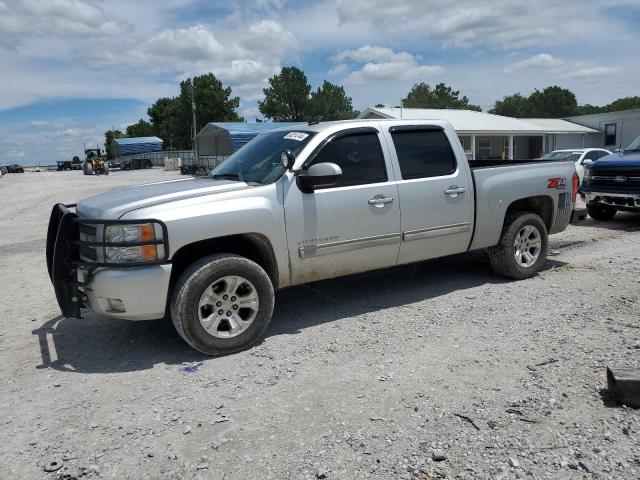 3GCPKSE36BG238344 - 2011 CHEVROLET SILVERADO K1500 LT SILVER photo 1