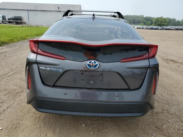 JTDKARFP1H3010321 - 2017 TOYOTA PRIUS PRIM ნაცრისფერი ფოტო 6