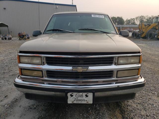 3GNEC16R7TG128882 - 1996 CHEVROLET SUBURBAN C1500 GOLD photo 5