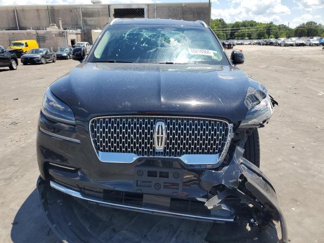 5LM5J0XC9NGL14708 - 2022 LINCOLN AVIATOR შავი ფოტო 5