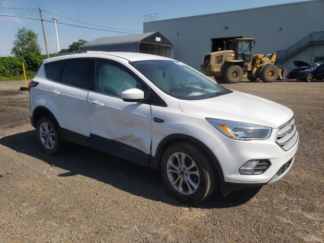 1FMCU9GD1KUC39871 - 2019 FORD ESCAPE SE WHITE photo 4