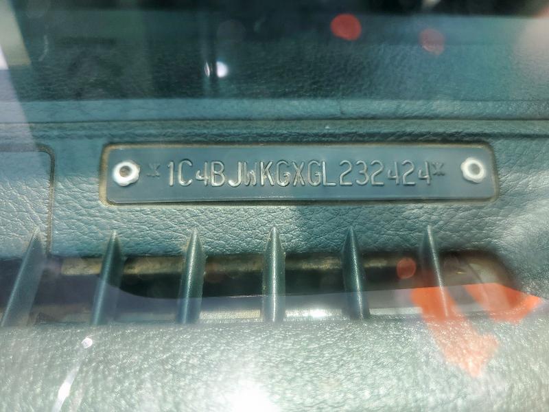 1C4BJWKGXGL232424 - 2016 JEEP WRANGLER U SPORT Siyah fotoğraf 13