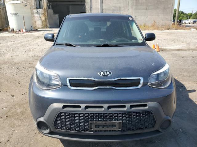 KNDJP3A51F7113550 - 2015 KIA SOUL + BLUE photo 5