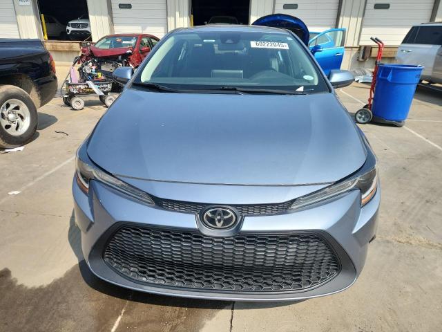 5YFEPRAE5LP134951 - 2020 TOYOTA COROLLA LE BLUE photo 5