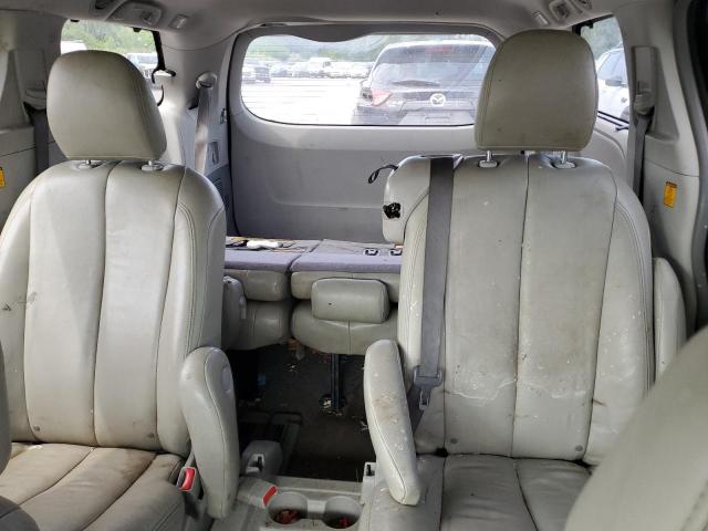 5TDKK3DC2BS091040 - 2011 TOYOTA SIENNA LE BLACK photo 10