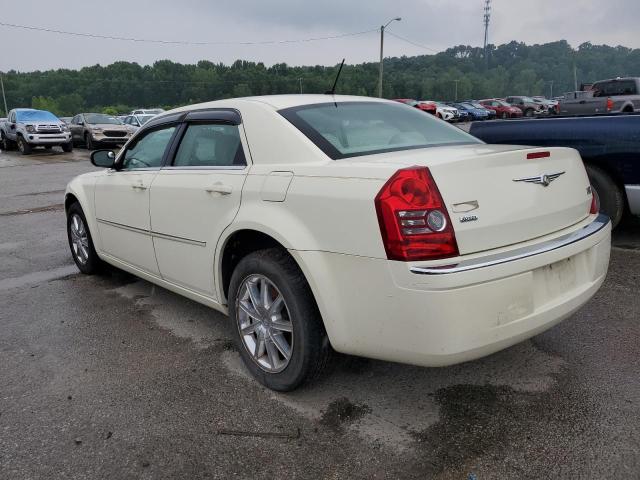 2C3KK33G58H240928 - 2008 CHRYSLER 300 LIMITED CREAM photo 2