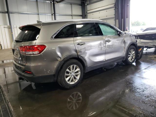 5XYPGDA36JG431383 - 2018 KIA SORENTO LX GRAY photo 3