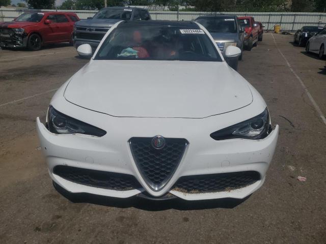 ZARFAEDNXJ7570841 - 2018 ALFA ROMEO GIULIA Q4 WHITE photo 5