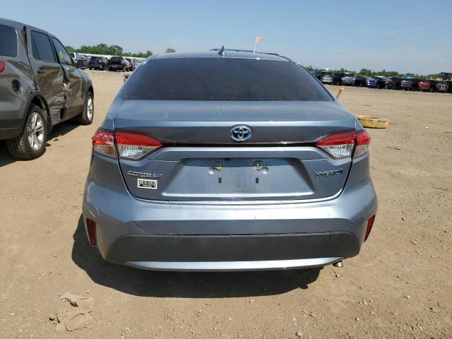 JTDEAMDE7MJ026210 - 2021 TOYOTA COROLLA LE 银色 照片 6