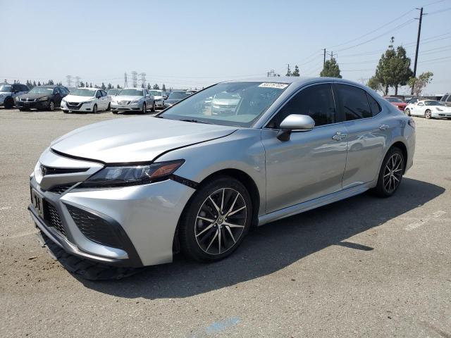 4T1G11AK3PU080197 - 2023 TOYOTA CAMRY SE NIGHT SHADE SILVER photo 1