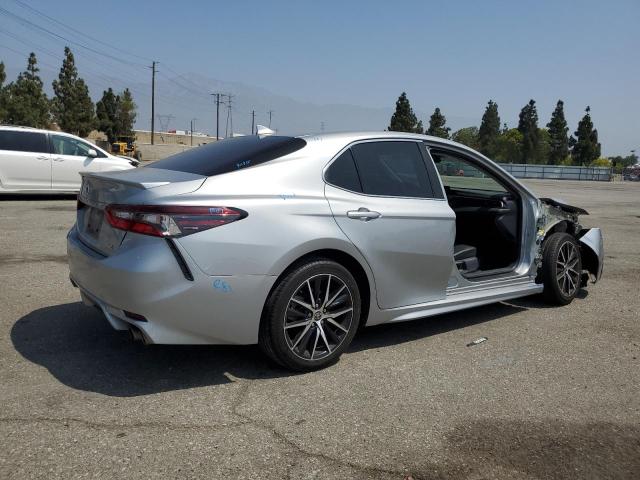 4T1G11AK3PU080197 - 2023 TOYOTA CAMRY SE NIGHT SHADE SILVER photo 3
