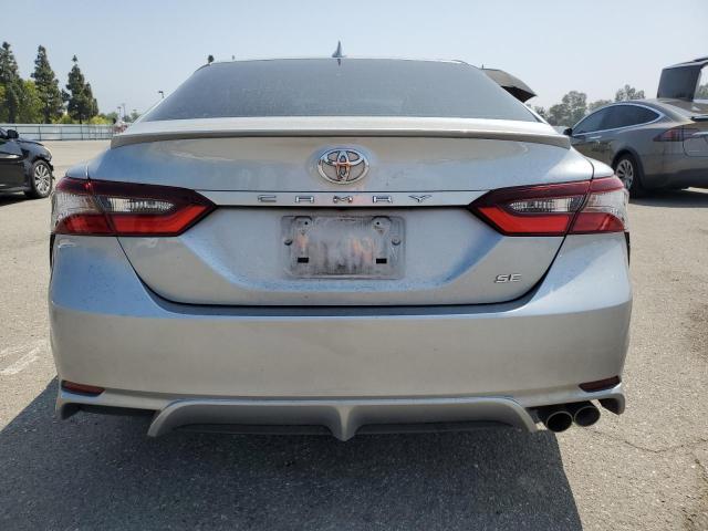 4T1G11AK3PU080197 - 2023 TOYOTA CAMRY SE NIGHT SHADE SILVER photo 6