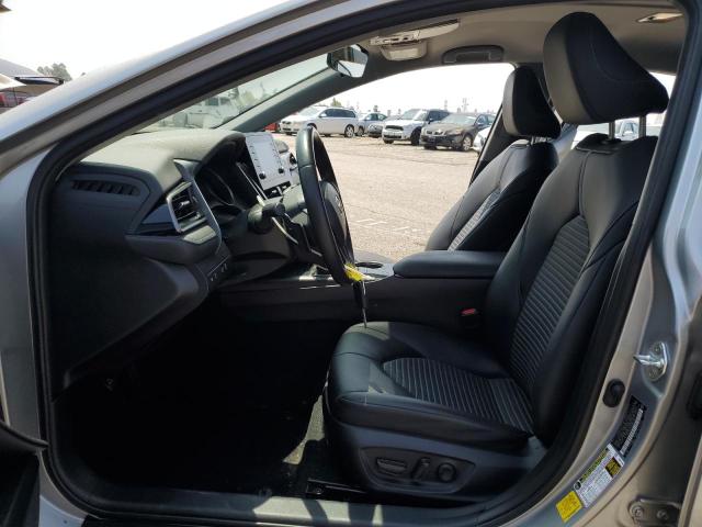 4T1G11AK3PU080197 - 2023 TOYOTA CAMRY SE NIGHT SHADE SILVER photo 7