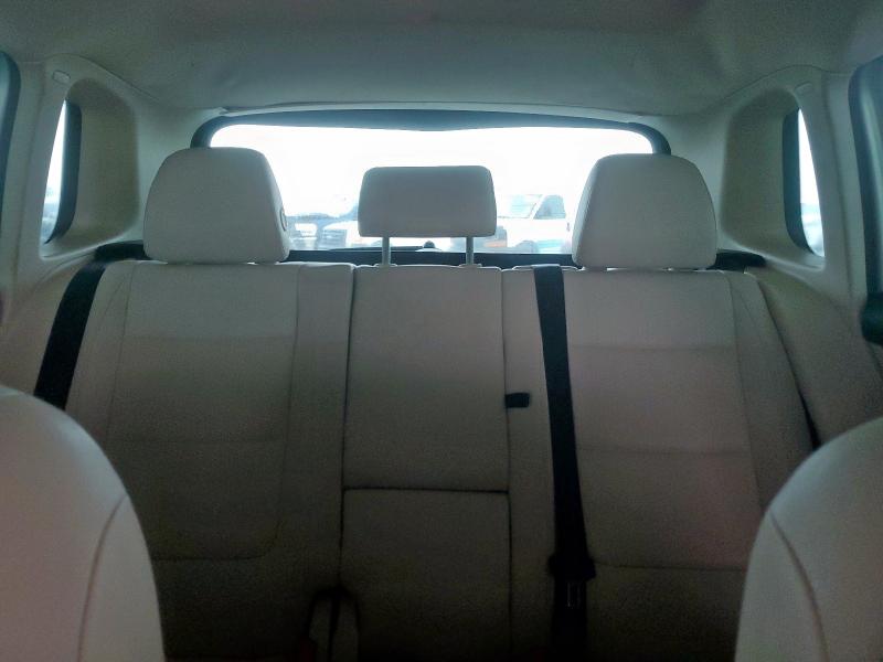 WVGAV7AX0CW532808 - 2012 VOLKSWAGEN TIGUAN S 银色 照片 10