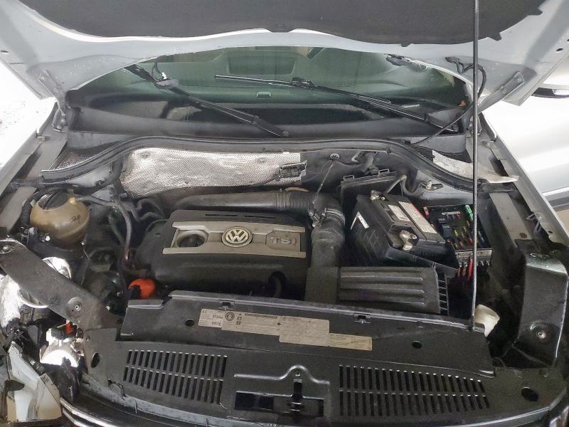WVGAV7AX0CW532808 - 2012 VOLKSWAGEN TIGUAN S 银色 照片 12