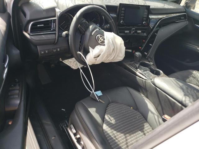 4T1G11AK3PU735989 - 2023 TOYOTA CAMRY SE NIGHT SHADE WHITE photo 8