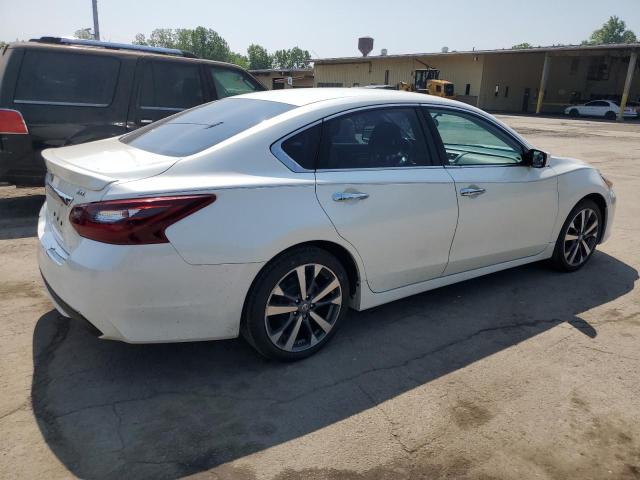 1N4AL3AP5HC233901 - 2017 NISSAN ALTIMA 2.5 WHITE photo 3