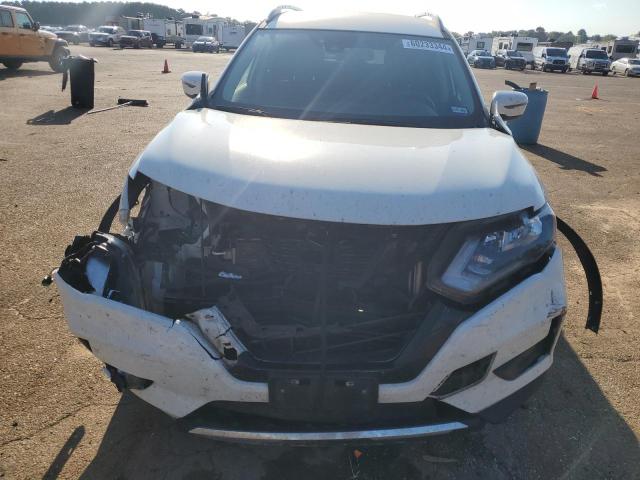 5N1AT2MTXKC706840 - 2019 NISSAN ROGUE S WHITE photo 5