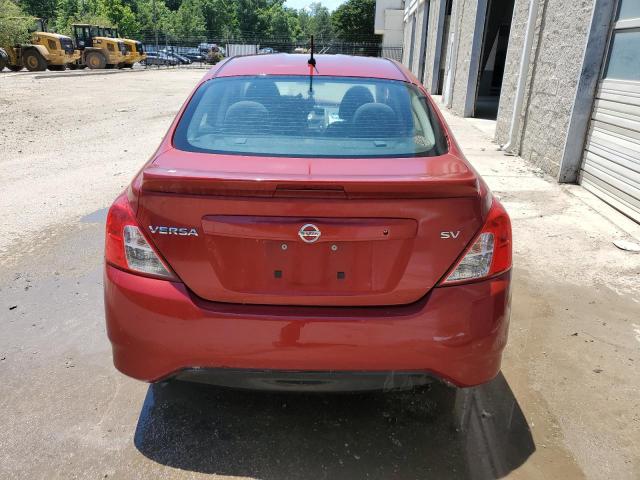 3N1CN7AP7HK464011 - 2017 NISSAN VERSA S RED photo 6