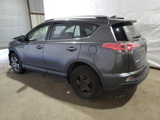 JTMBFREV0JJ739946 - 2018 TOYOTA RAV4 LE CHARCOAL photo 2