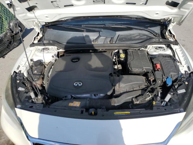 SJKCH5CPXJA047105 - 2018 INFINITI QX30 BASE WHITE photo 11