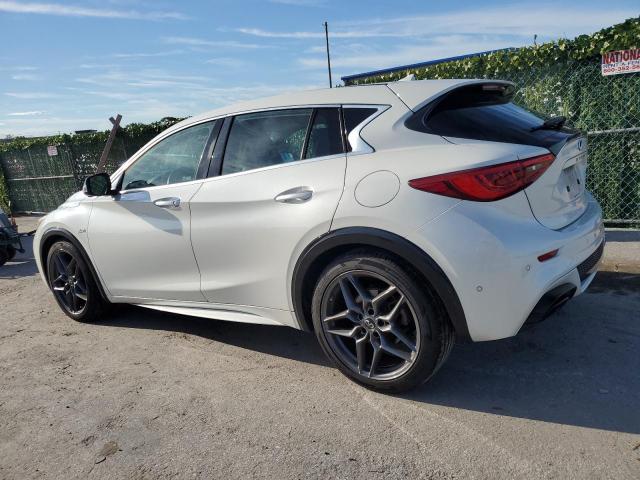 SJKCH5CPXJA047105 - 2018 INFINITI QX30 BASE WHITE photo 2