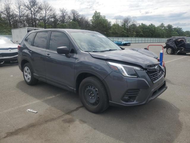 JF2SKAAC1PH502885 - 2023 SUBARU FORESTER GRAY photo 4