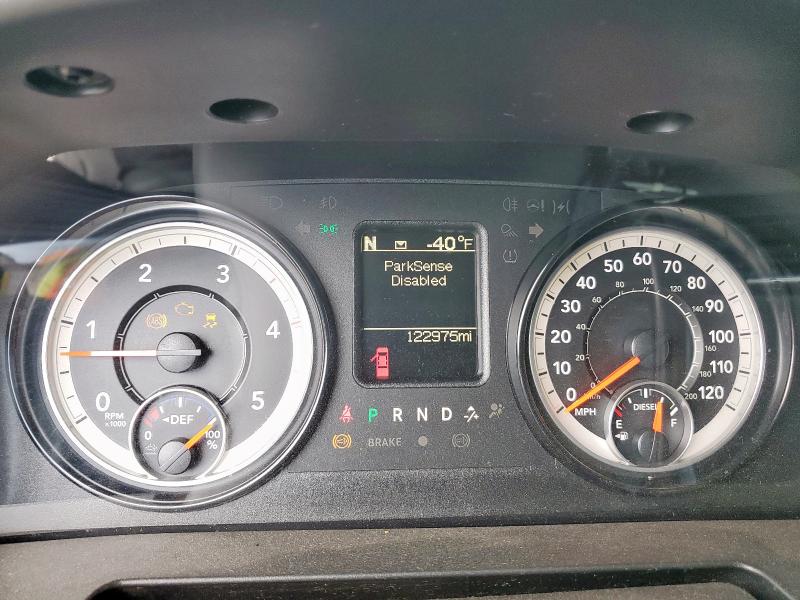 3C63RRGL9JG229529 - 2018 RAM 3500 ST BLACK photo 9