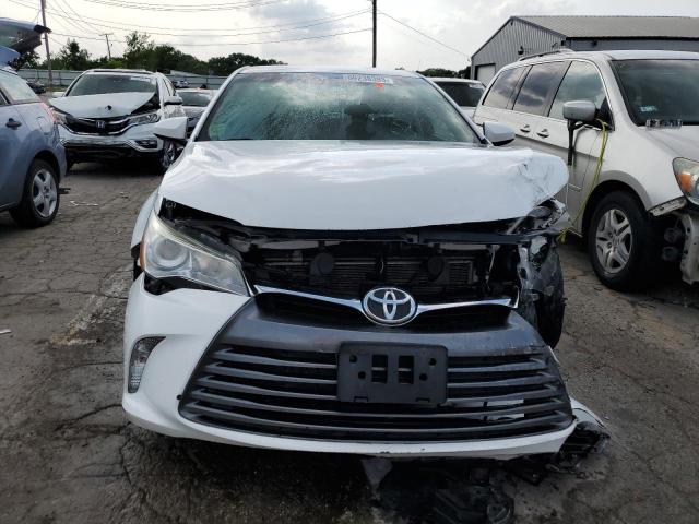 4T1BF1FK5GU615275 - 2016 TOYOTA CAMRY LE WHITE photo 5