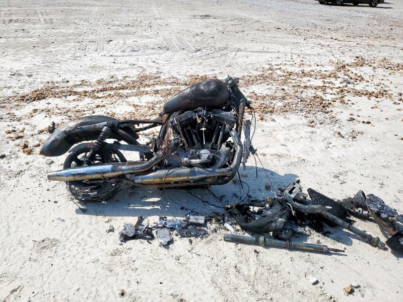 2015 HARLEY-DAVIDSON XL883 SUPERLOW, null