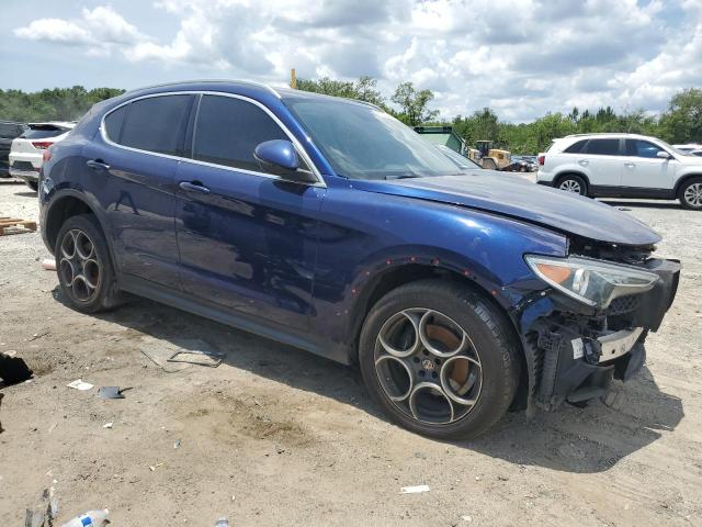 ZASFAKBN0J7B76655 - 2018 ALFA ROMEO STELVIO TI BLUE photo 4