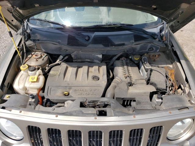 1J8FF48W57D382448 - 2007 JEEP PATRIOT LIMITED BEIGE photo 12