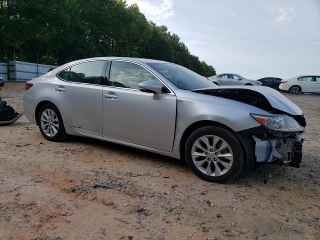 JTHBW1GG2D2006763 - 2013 LEXUS ES 300H SILVER photo 4