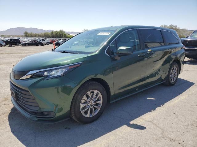 2021 TOYOTA SIENNA LE, null