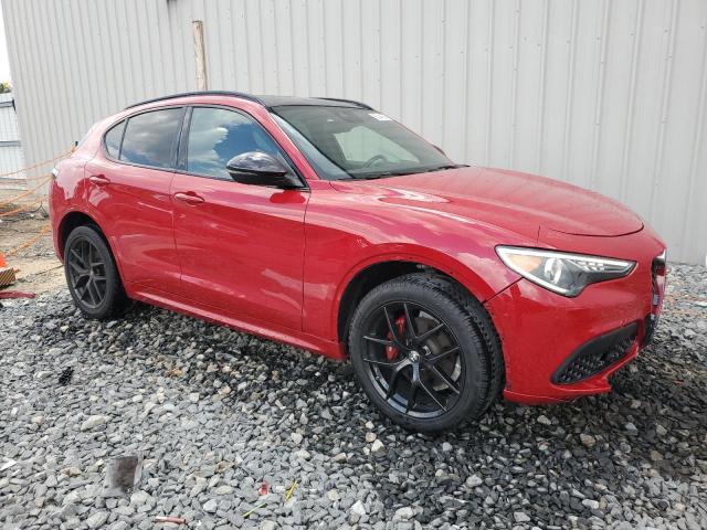 ZASPAKBN6M7D18046 - 2021 ALFA ROMEO STELVIO TI RED photo 4