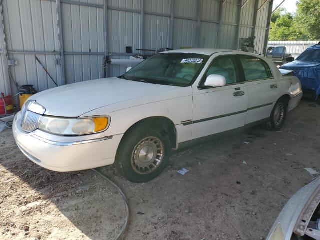 1LNHM81W2XY658371 - 1999 LINCOLN TOWN CAR EXECUTIVE Weiß Foto 1