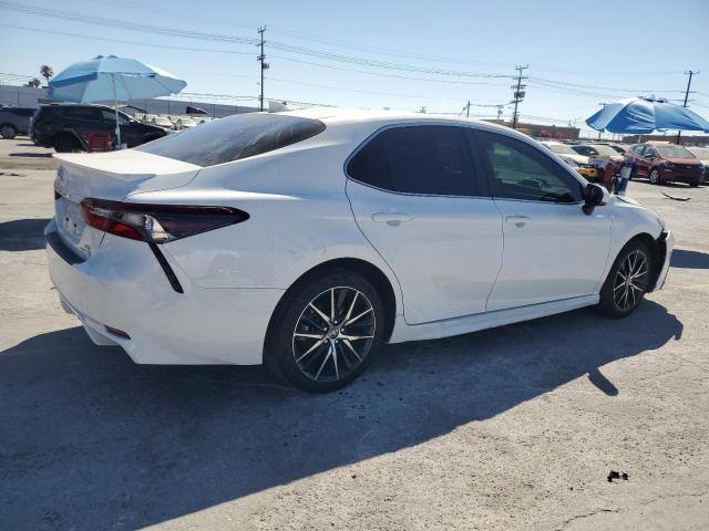 4T1G31AK1PU615540 - 2023 TOYOTA CAMRY SE NIGHT SHADE WHITE photo 3