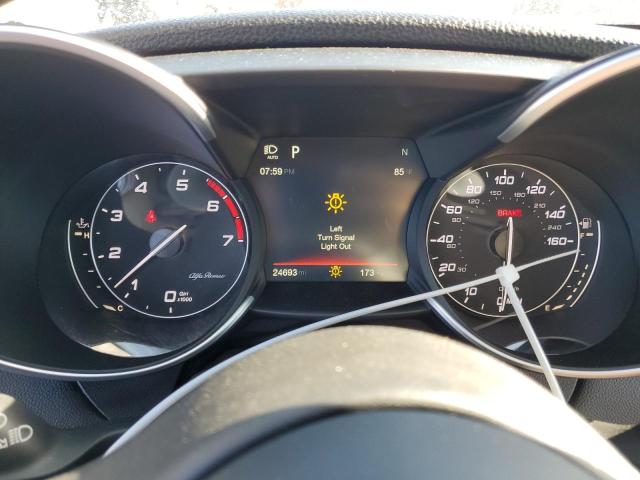 ZARFAEDN3H7533043 - 2017 ALFA ROMEO GIULIA Q4 ვერცხლისფერი ფოტო 9