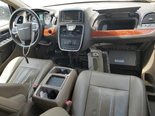 2C4RC1CG5DR777346 - 2013 CHRYSLER TOWN & COU TOURING L GOLD photo 8