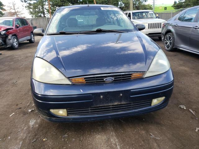 3FAFP37323R120481 - 2003 FORD FOCUS ZX5 BLUE photo 5